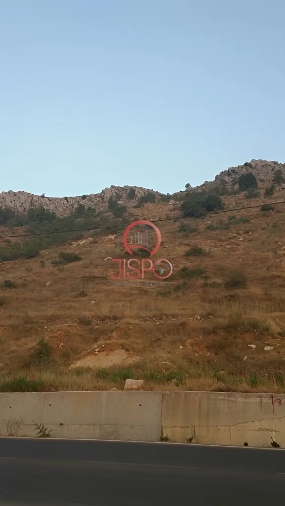 Land for Sale in Kfardebian
