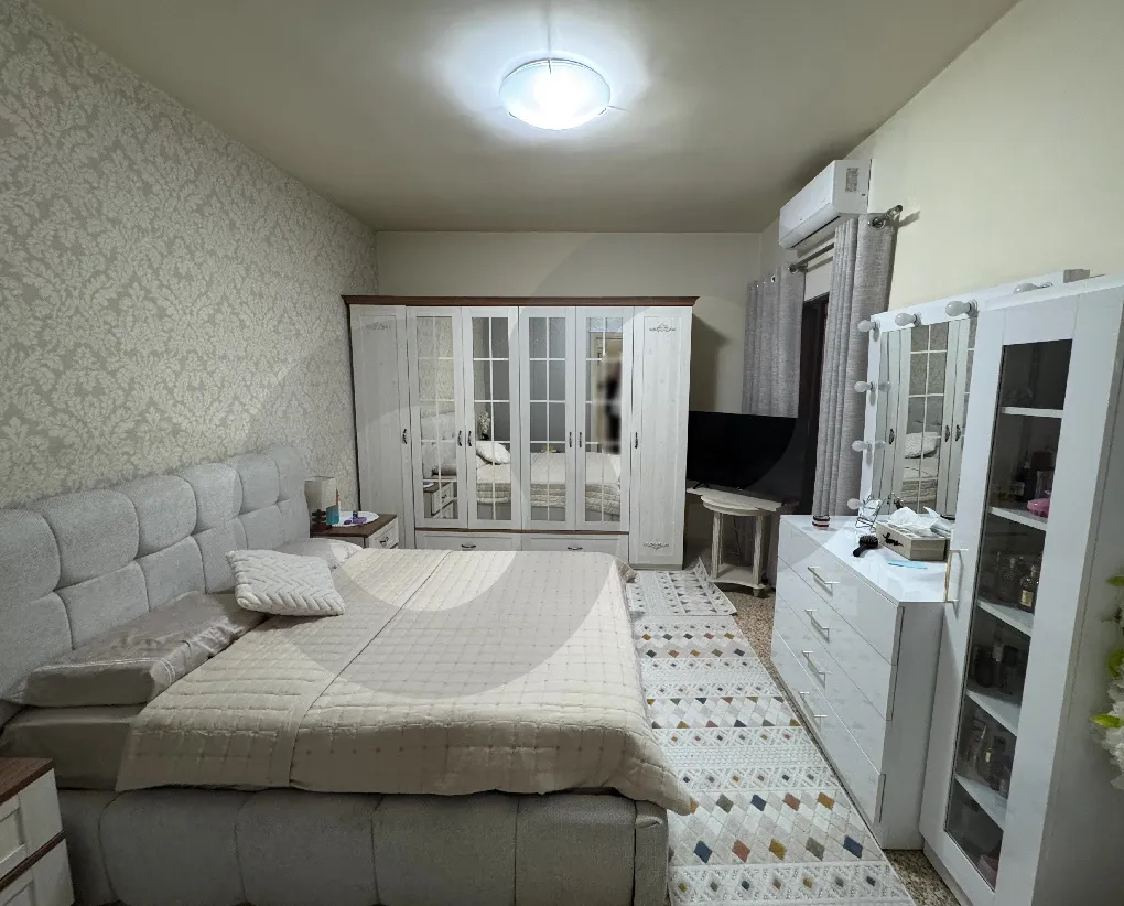Apartment for Sale in Barbour