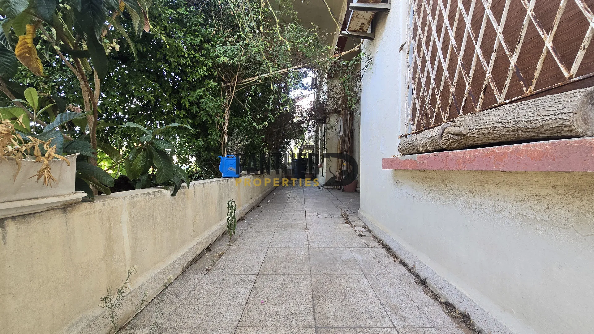 Villa for sale in Hadath, lebanon