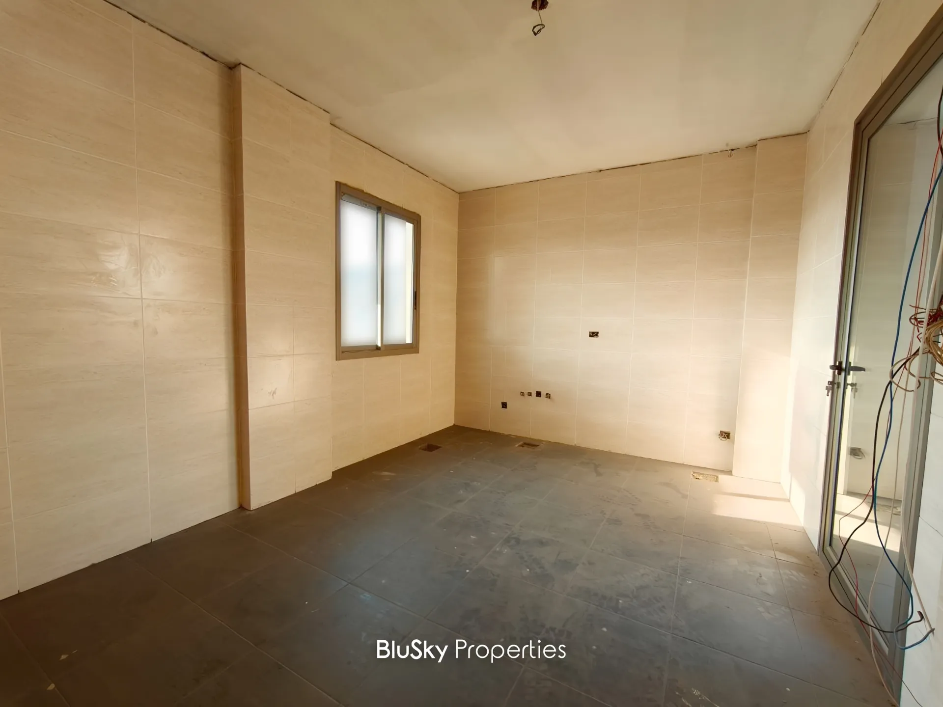 Apartment for sale in Sabtiyeh, lebanon