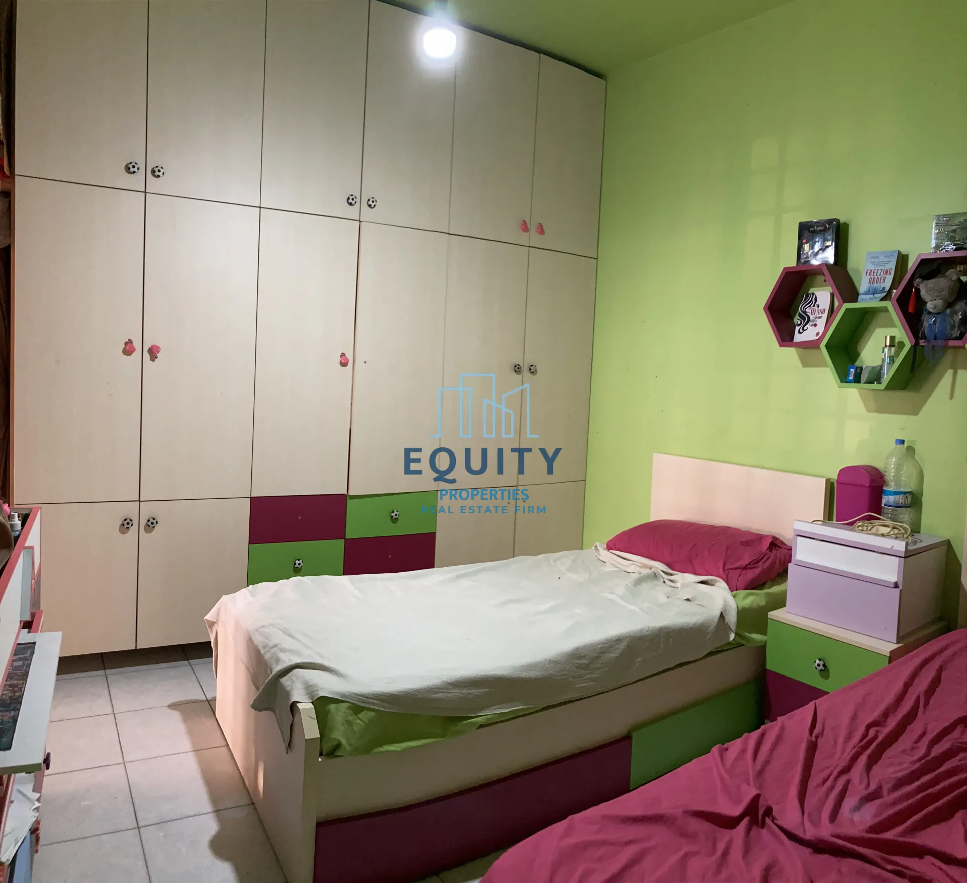 Apartment for Sale in Bouar - 2 bed, 2 bath