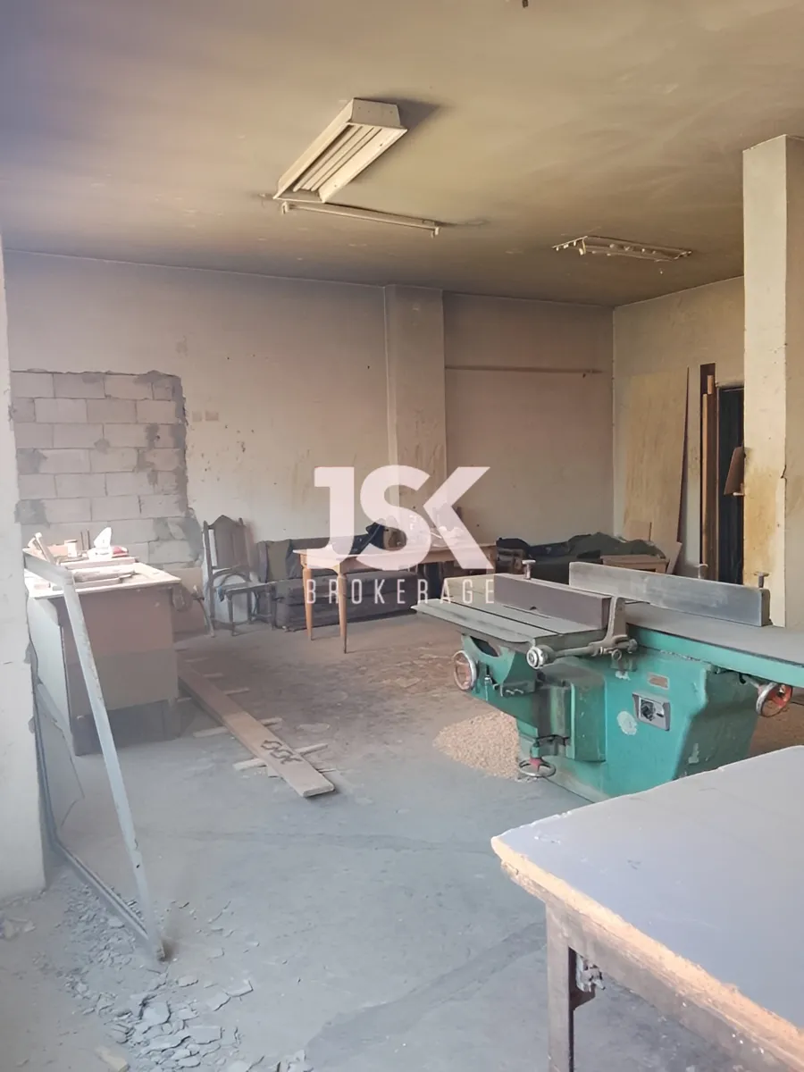 Warehouse for sale in Sad El Baouchriye, Lebanon