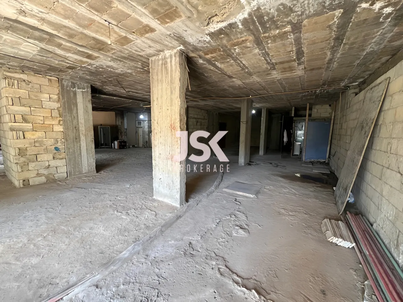 Warehouse for Sale in Baabdat