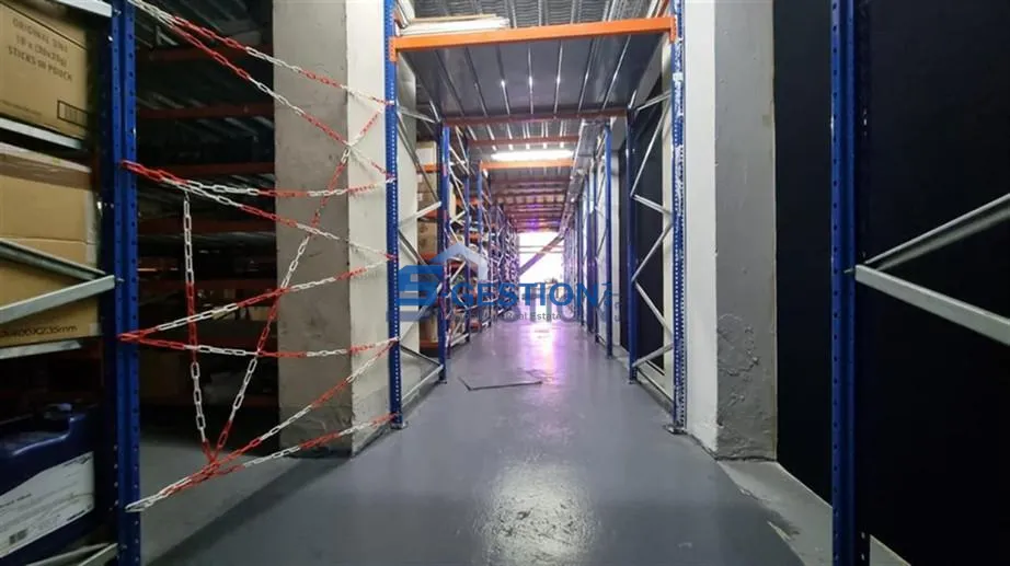 Commercial property for Rent in Jdeideh