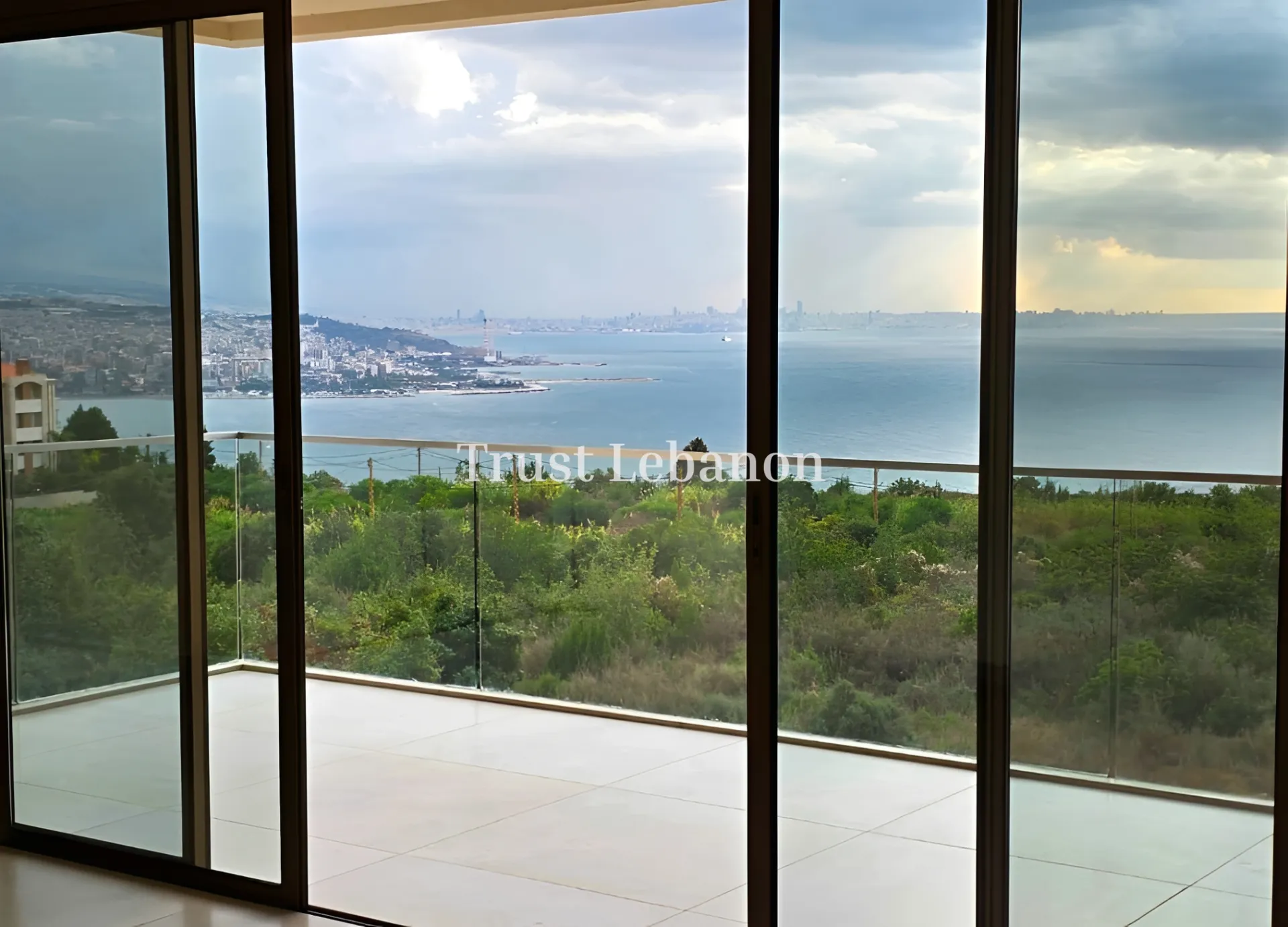 Apartment for rent in Adma w Dafnah