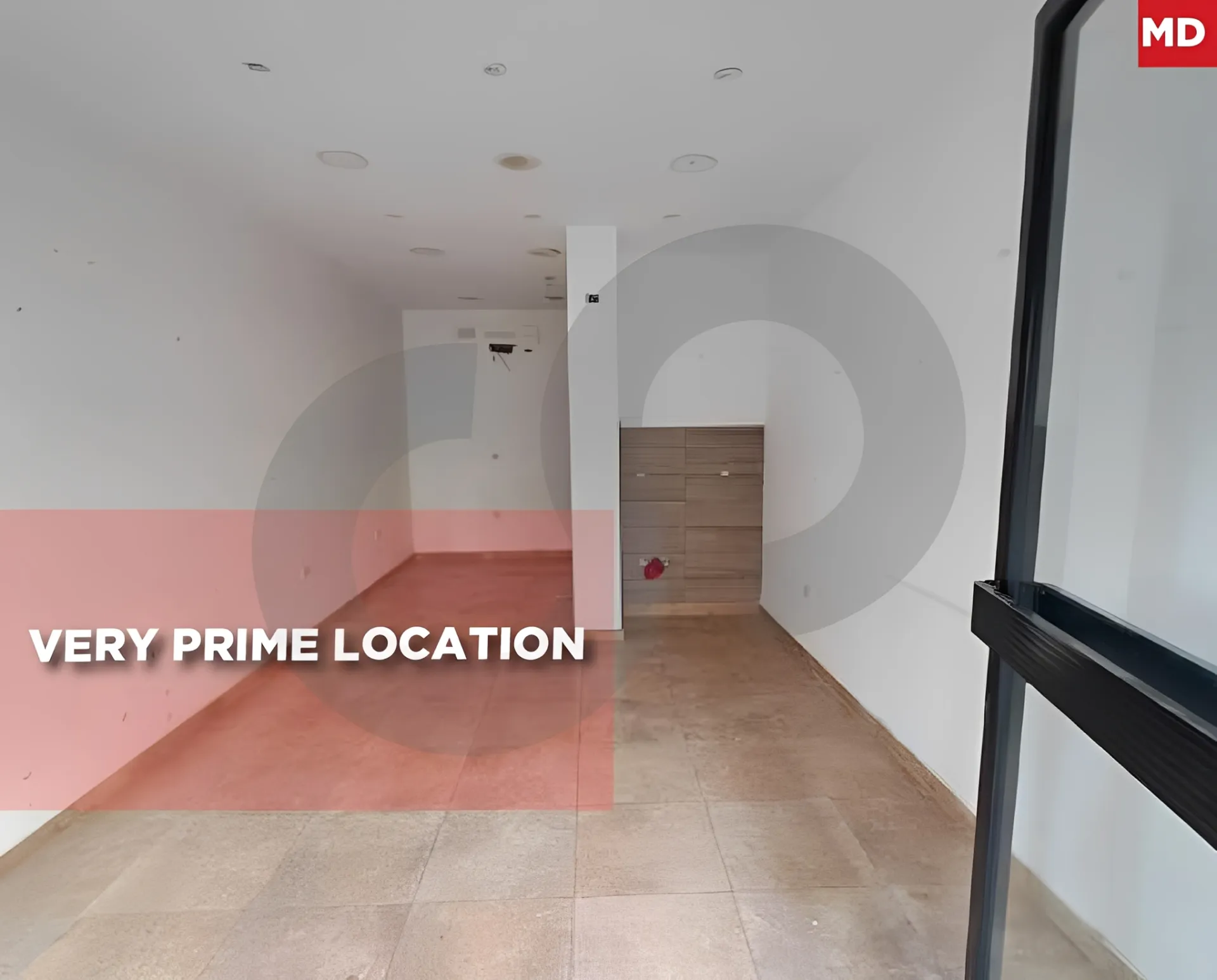 Shop for Sale in Sakiet El Janzeer