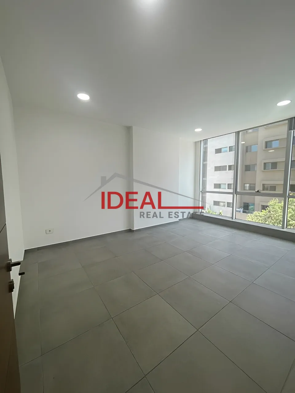 Office for rent in Horch Tabet, Lebanon