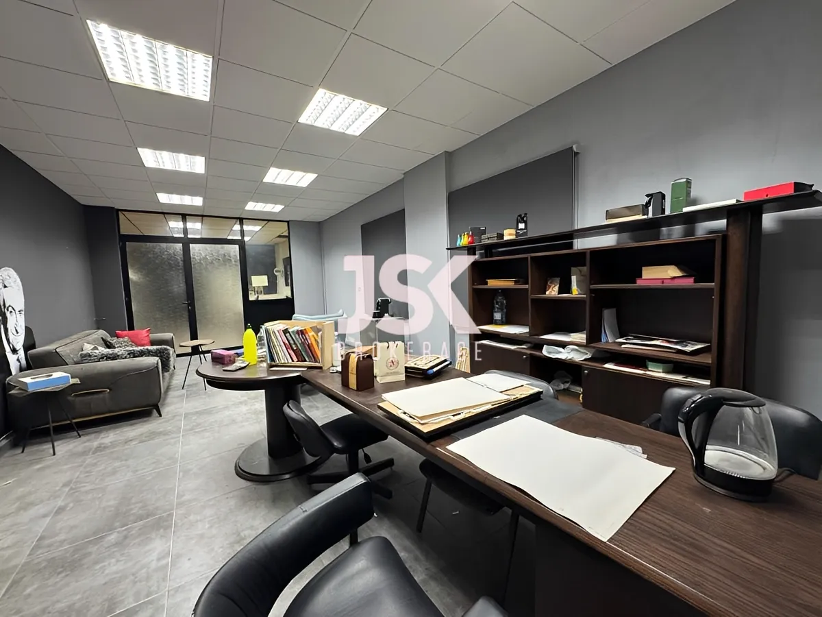 Office for rent in Mansourieh