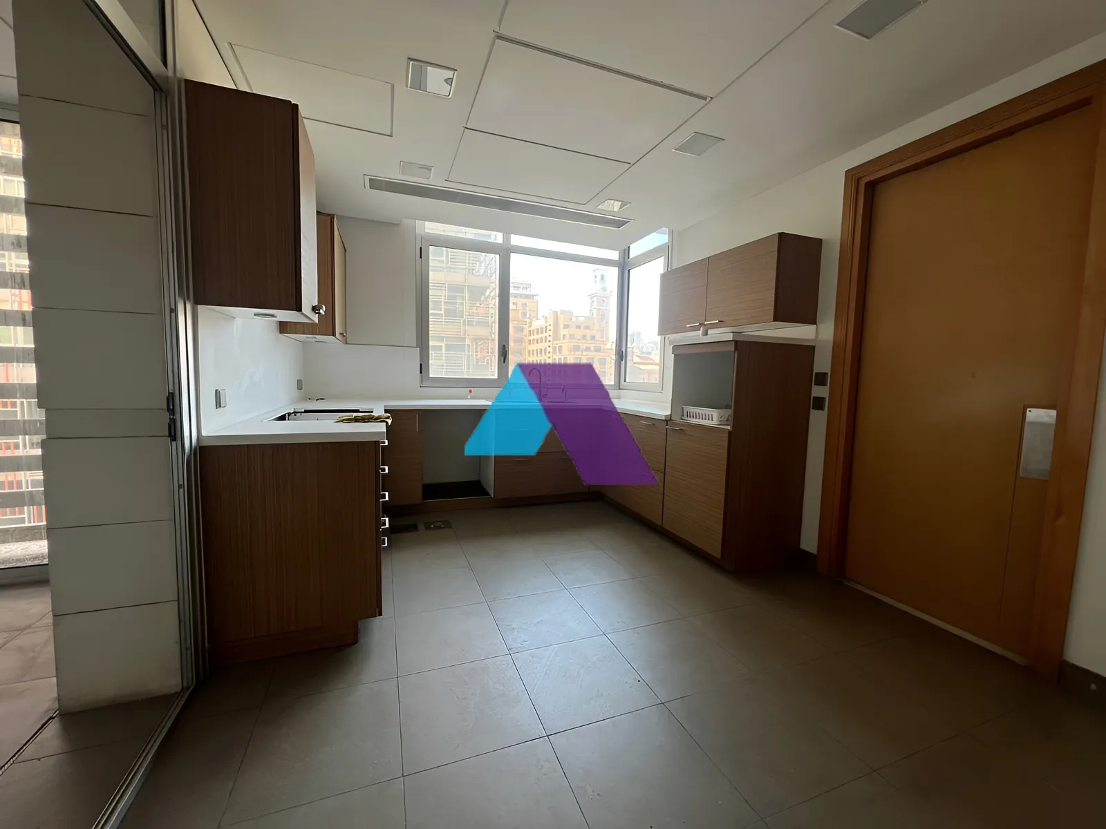 Apartment for rent in Saifi Village - 2 bed, 4 bath
