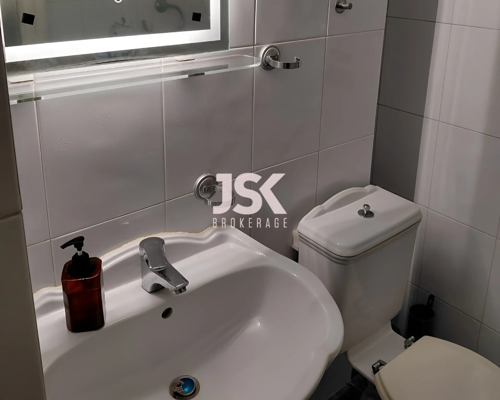 Apartment for Rent in Sabtiyeh