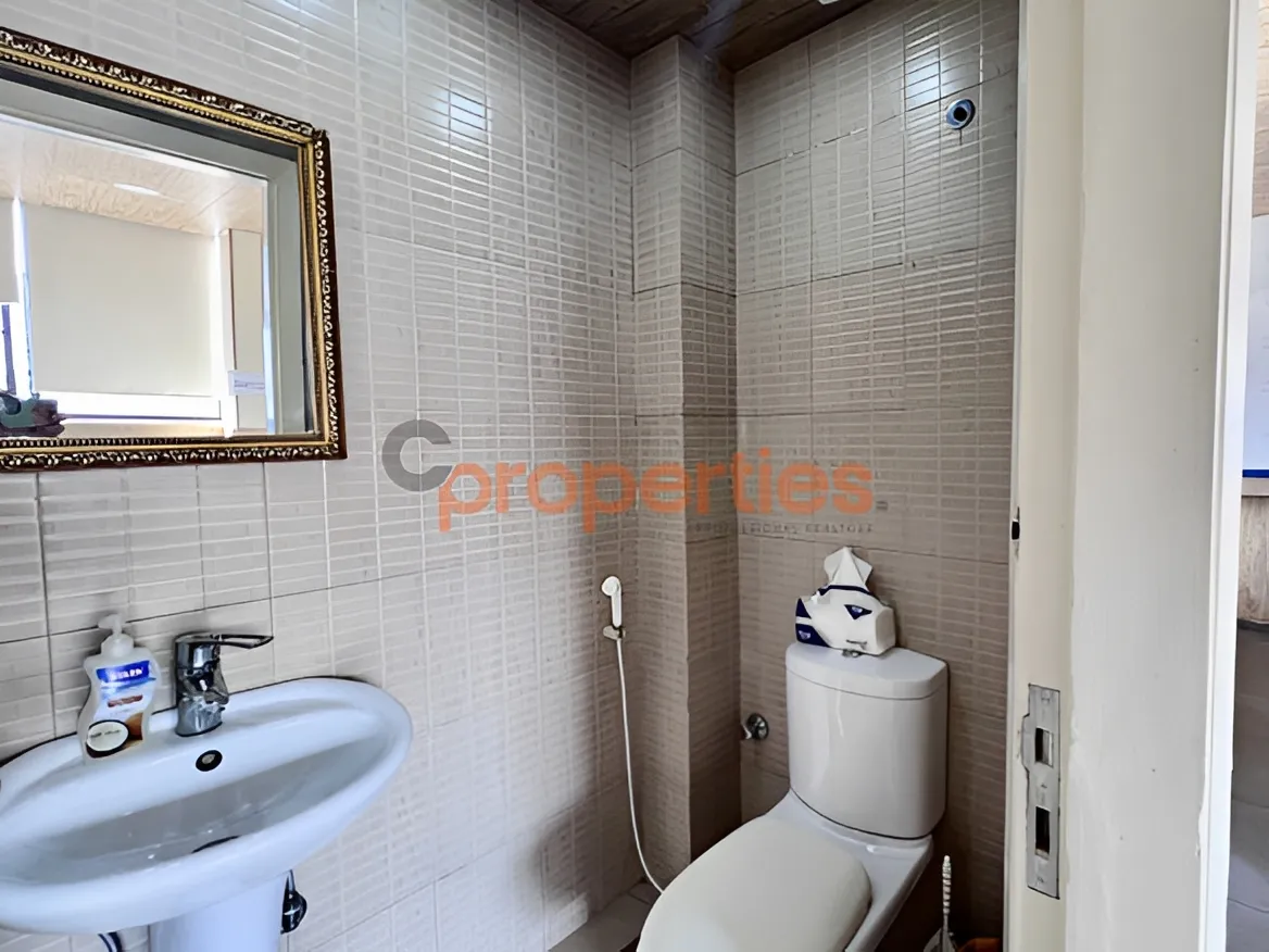 Office for Sale in Dekwaneh