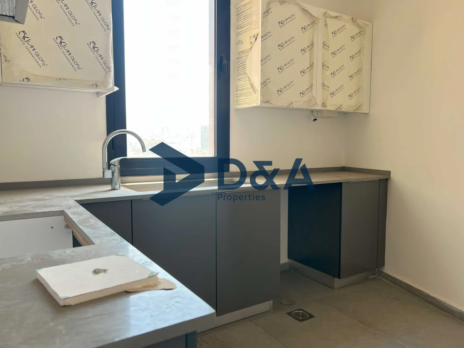 Apartment for sale in Achrafieh, Beirut, Lebanon - 3 bed, 3 bath