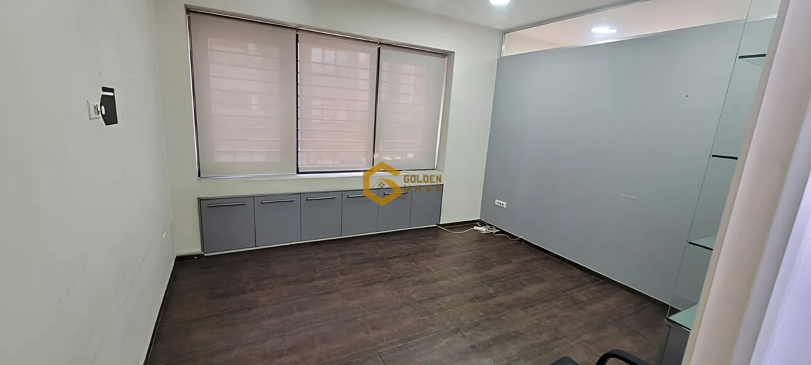 Office for rent in Sin El Fil