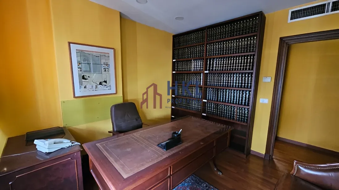 Office for rent in Gemmayzeh, Beirut, Lebanon