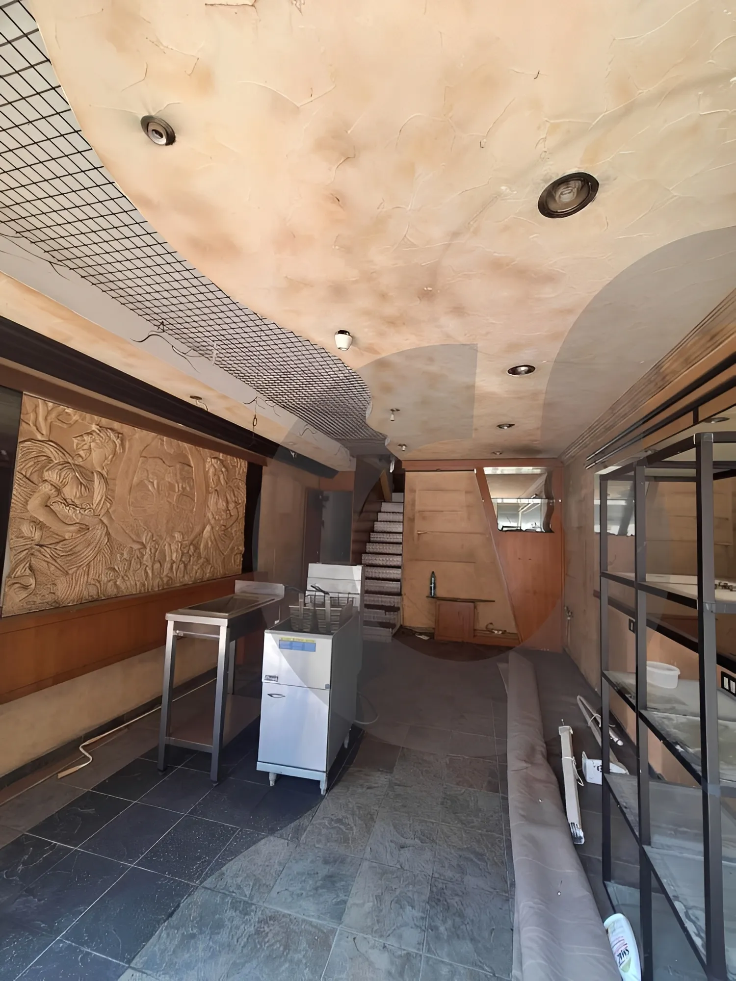 Shop for sale in Ain el remmeneh