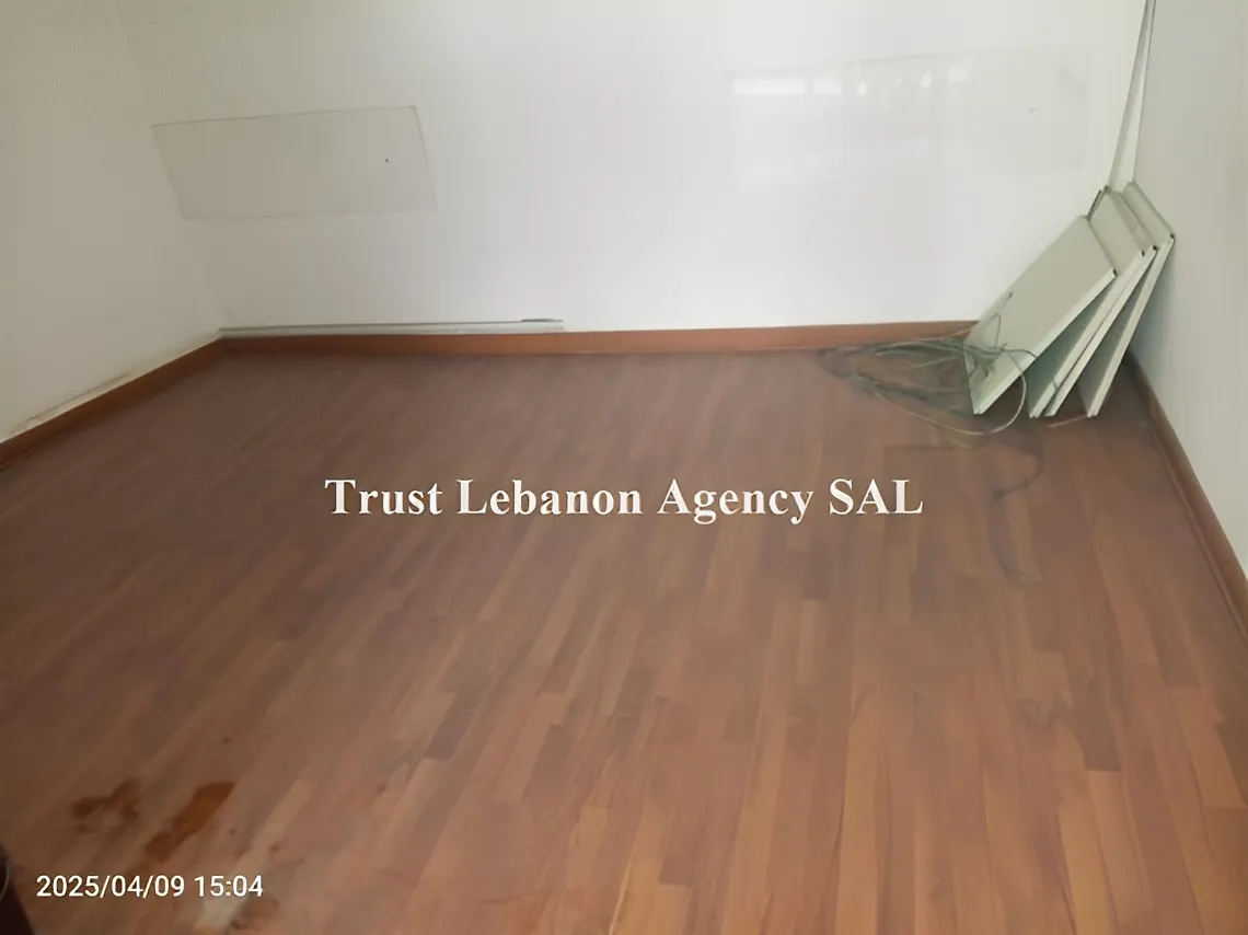 Office for rent in Beirut, Mina El Hosn