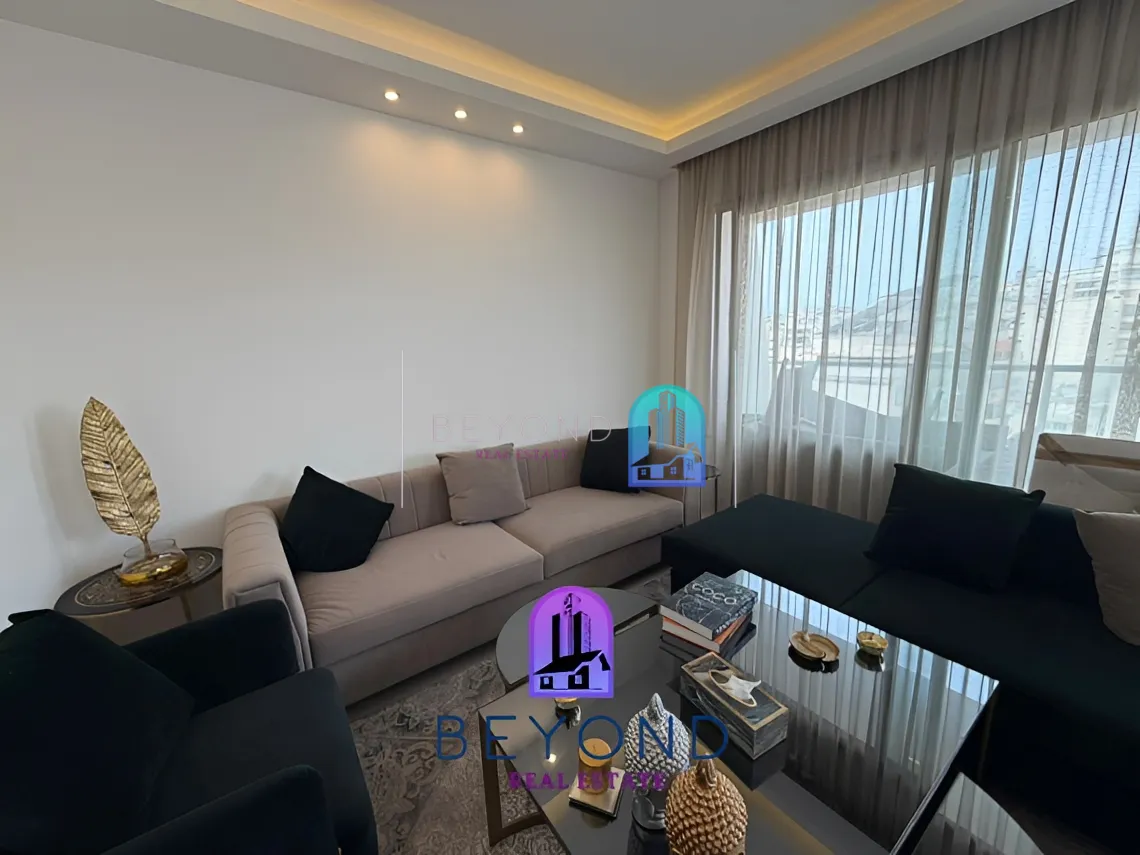 Apartment for rent in Ras Al Naba'a, Beirut, Lebanon - 4 bed, 4 bath