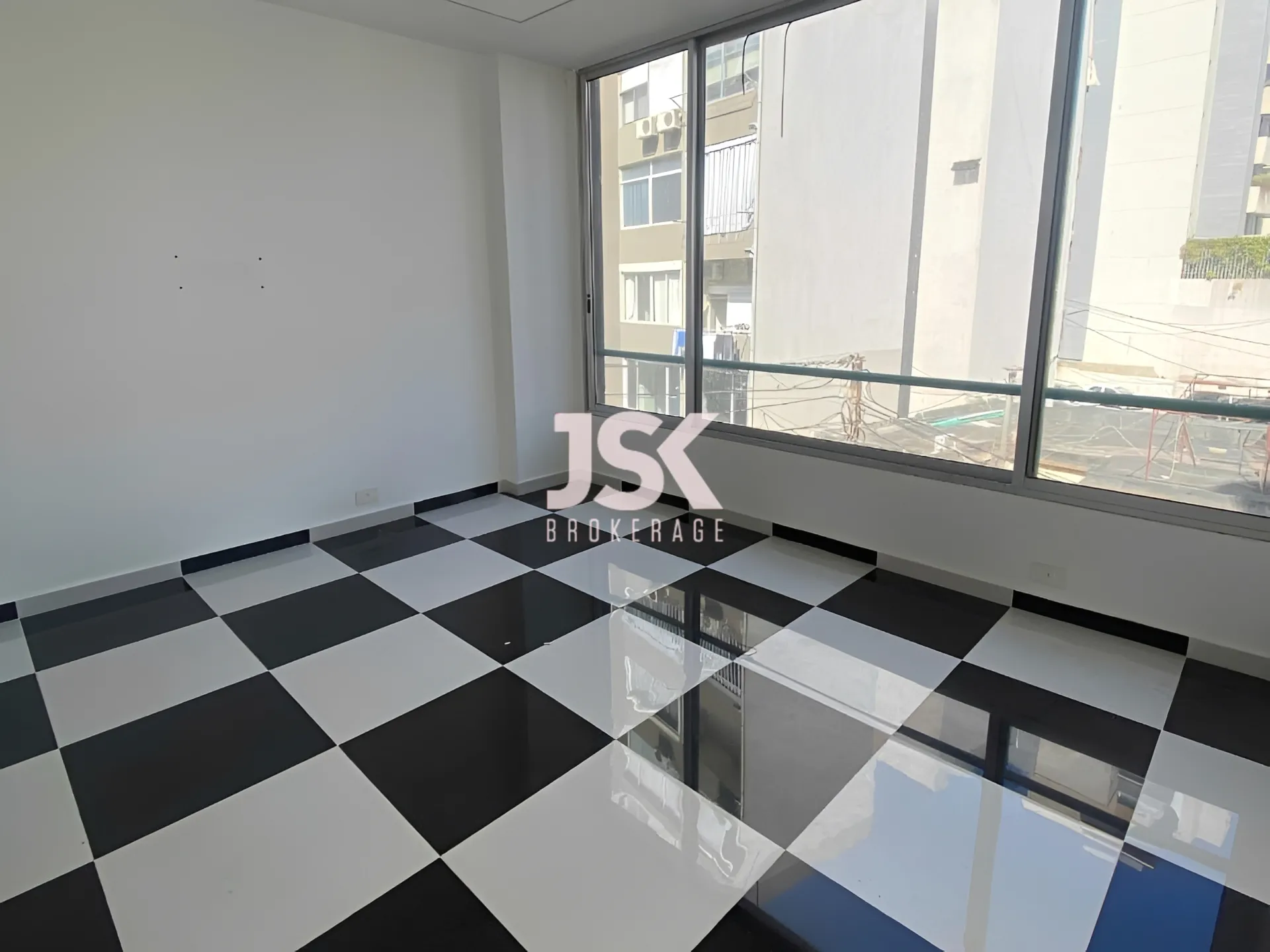 Office for Rent in Achrafieh