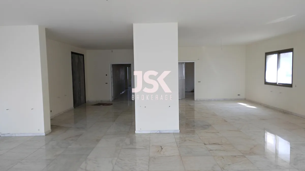 Office for rent in Aoukar