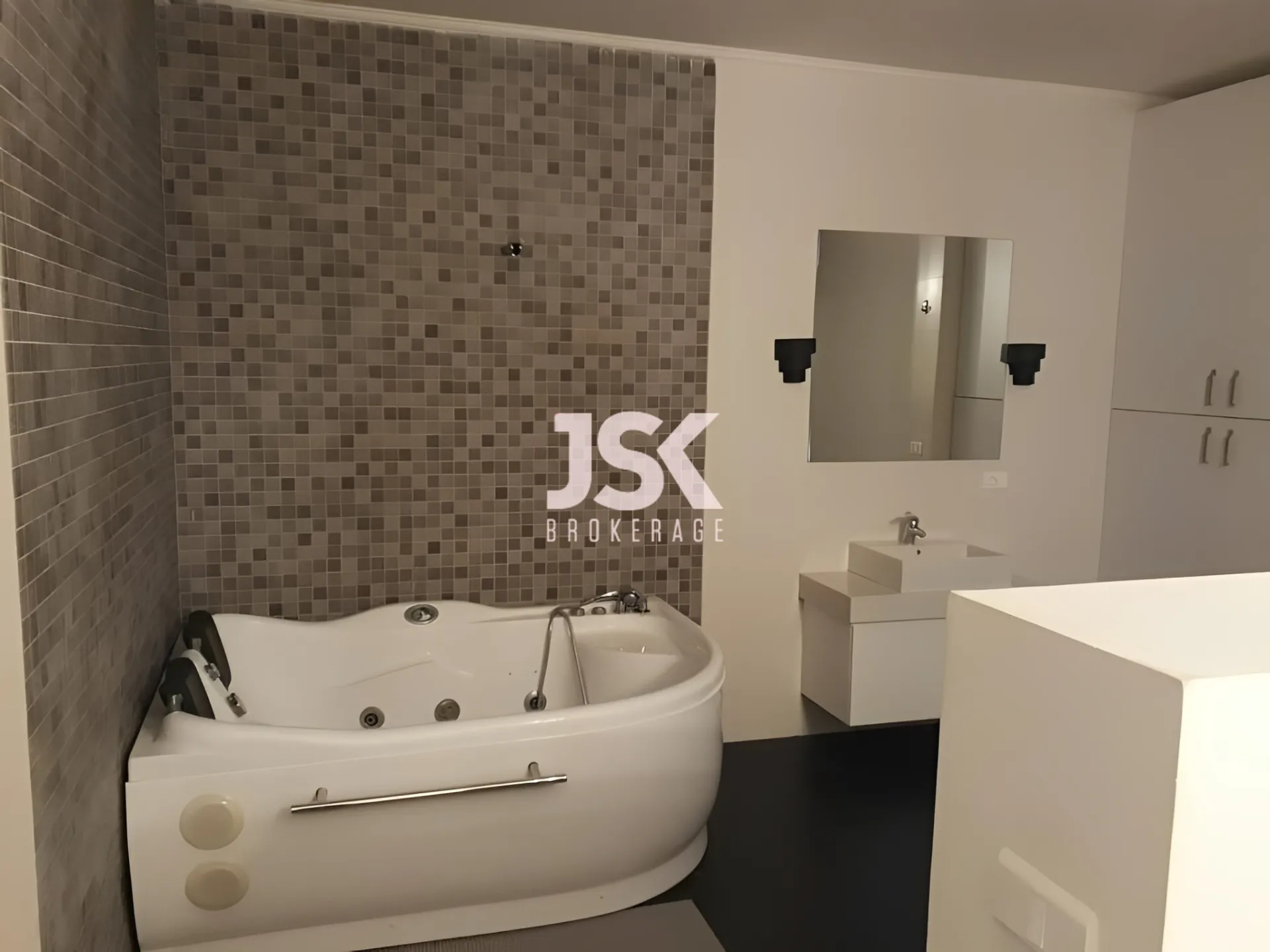 Apartment for Sale in Achrafieh