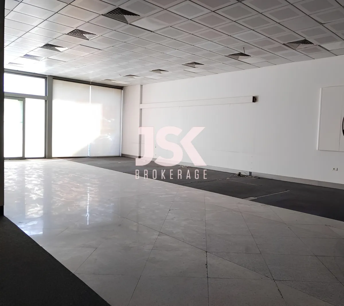 Shop for rent in Zouk Mikael