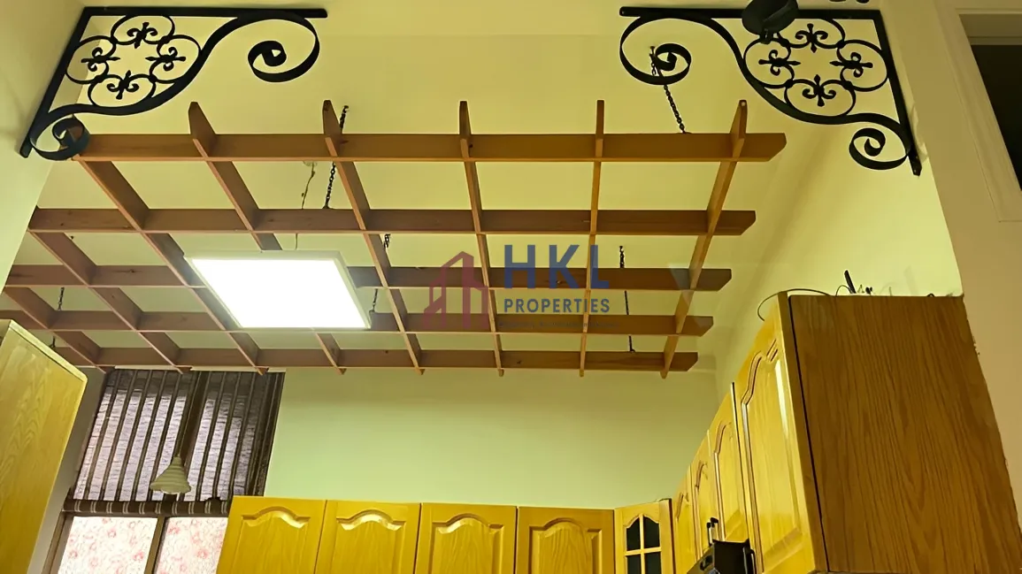 Apartment for sale in Kraytem