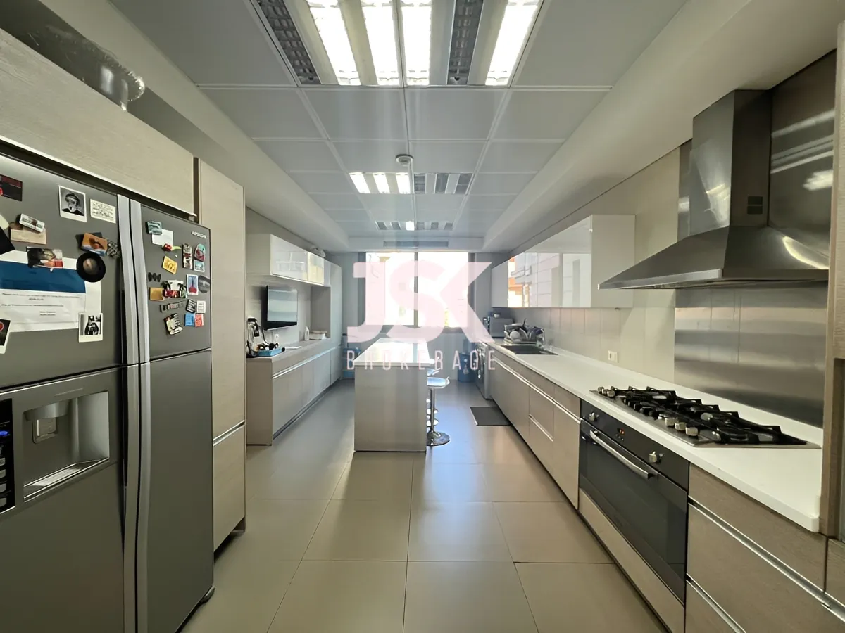 Apartment for Rent in Clemenceau, Bayrut, Lebanon