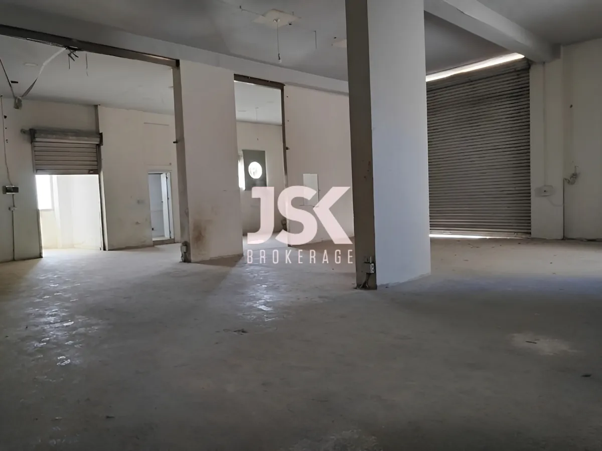Shop for rent in Zouk Mosbeh, Lebanon