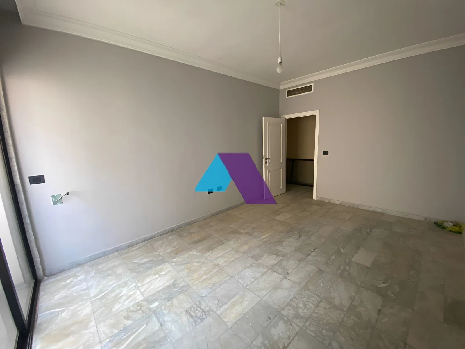 Apartment for Sale in Ain El Tineh