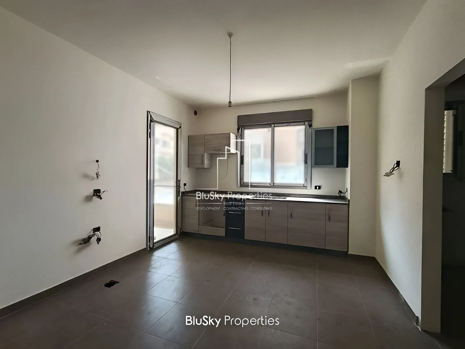 Apartment for Sale in Haret Sakher - 3 bed, 5 bath