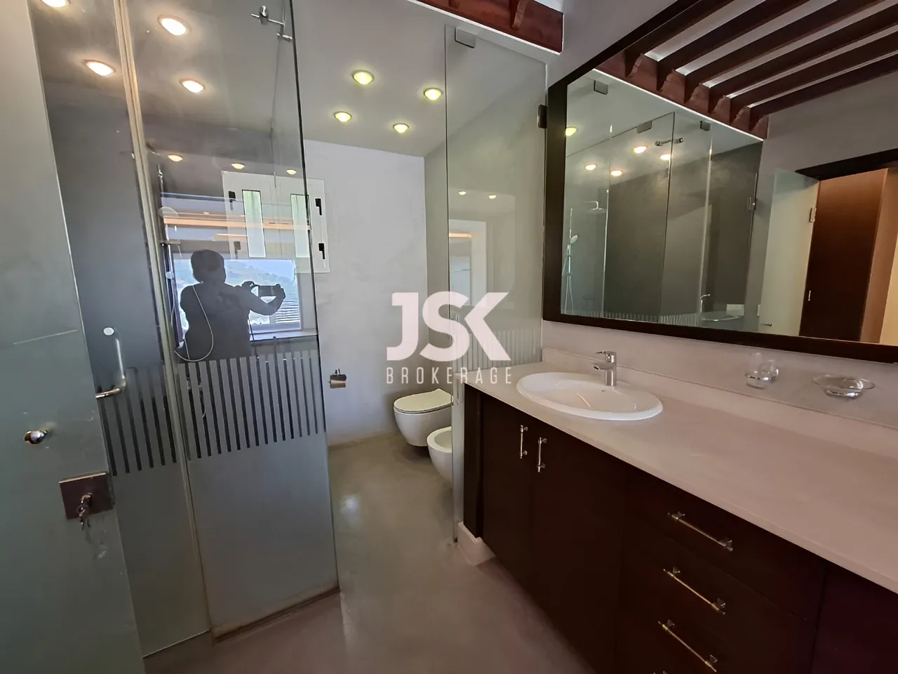 Duplex for sale in Jeita