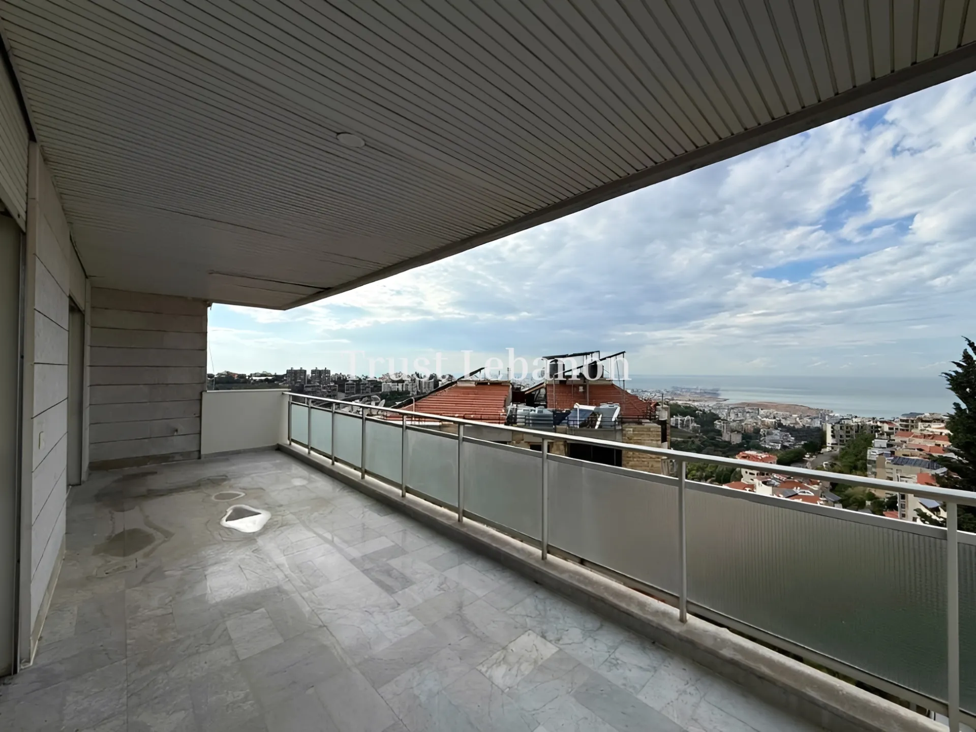 Apartment for rent in Ain Saadeh