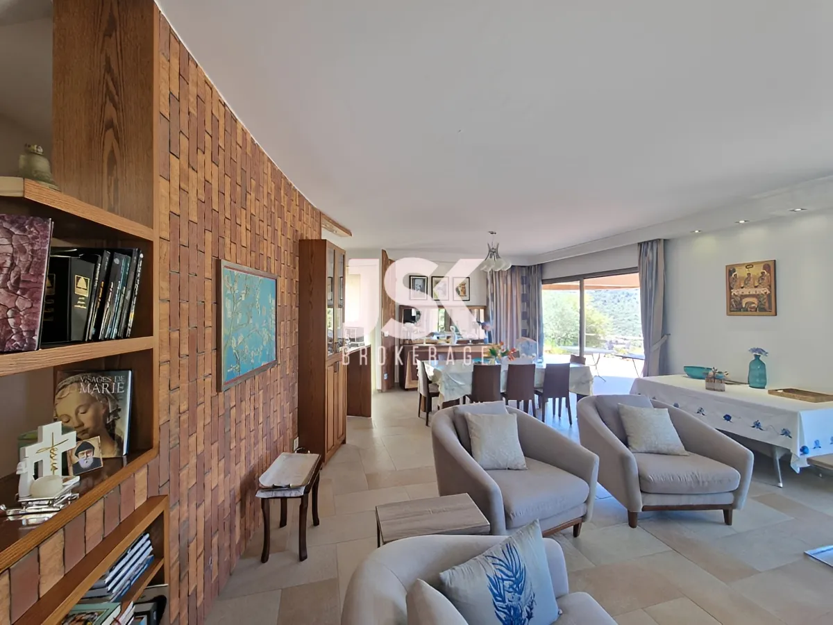Triplex for Sale in Bchelli, Lebanon