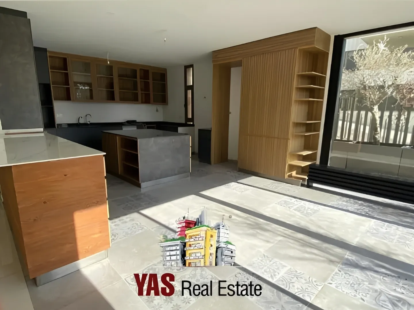 Apartment for Sale in Ballouneh