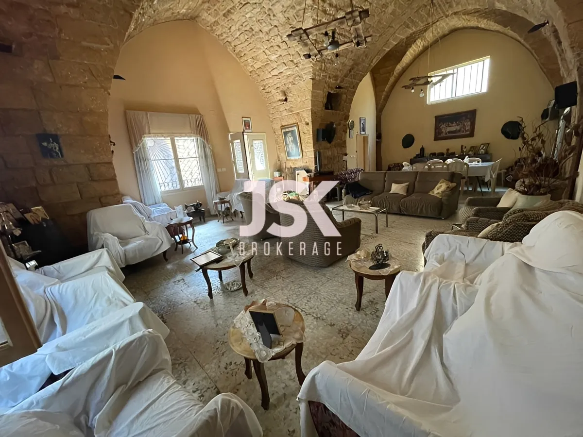 Villa for Sale in Batroun, Lebanon - 2 bed, 1 bath