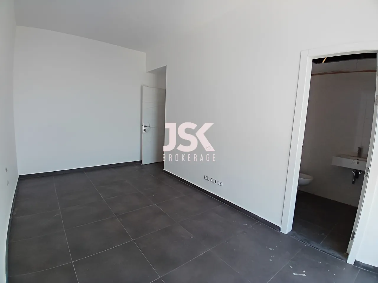 Apartment for Sale in Beit Meri
