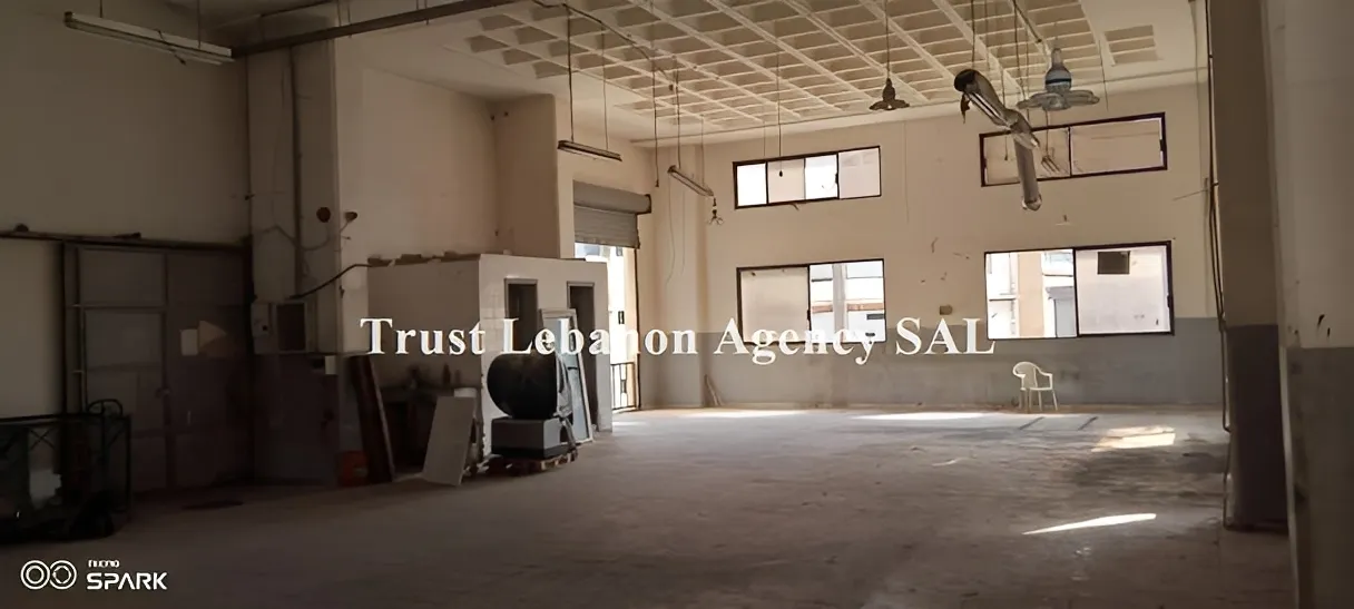 Commercial Property For Sale in Metn, Dekweneh