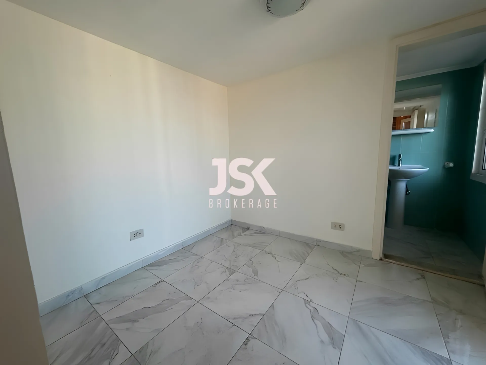 Apartment for Rent in Zokak el Blat, Beirut