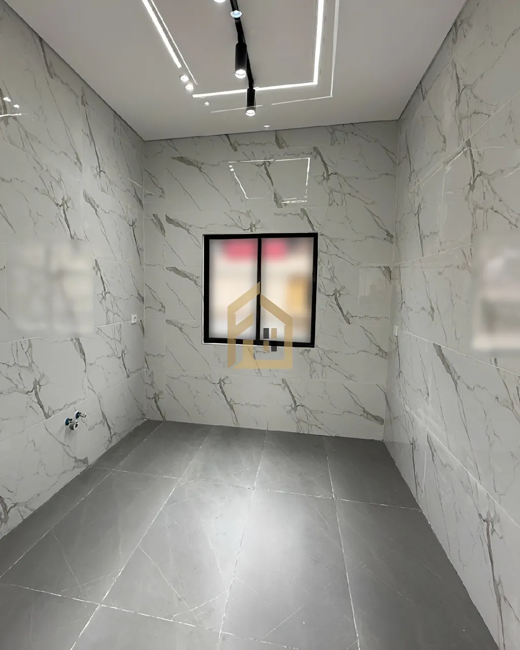 Apartment for sale in Tariq El Jdideh, Beirut, Lebanon - 3 bed, 2 bath