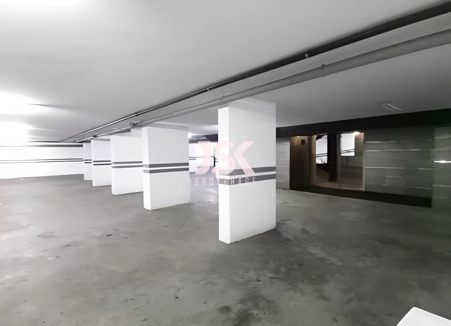 Office for Sale in Haret Sakher