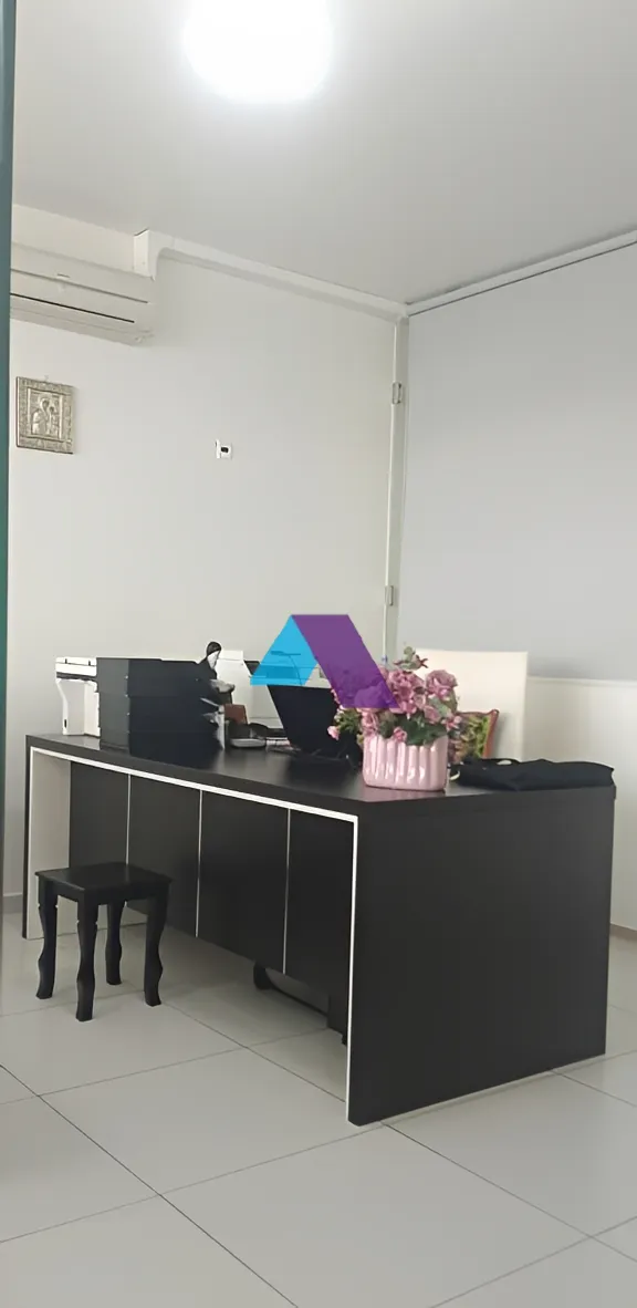 Office for Sale in Dekwaneh