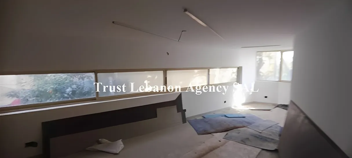 Commercial Property For Rent in Metn, Dbayeh
