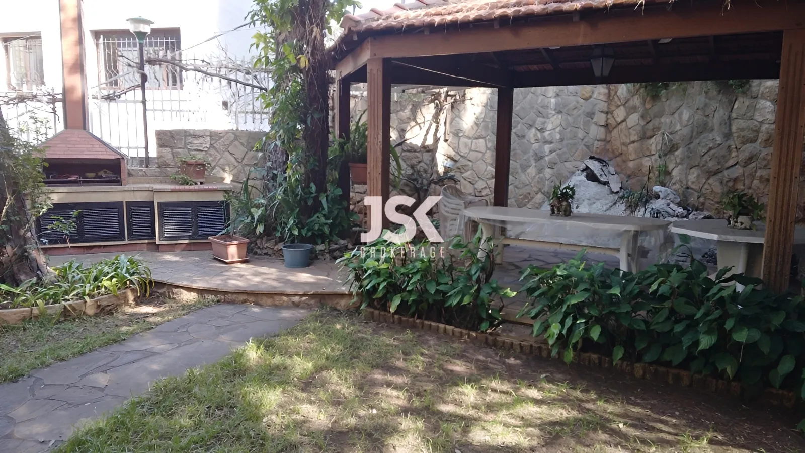 Villa for Sale in Naqqache