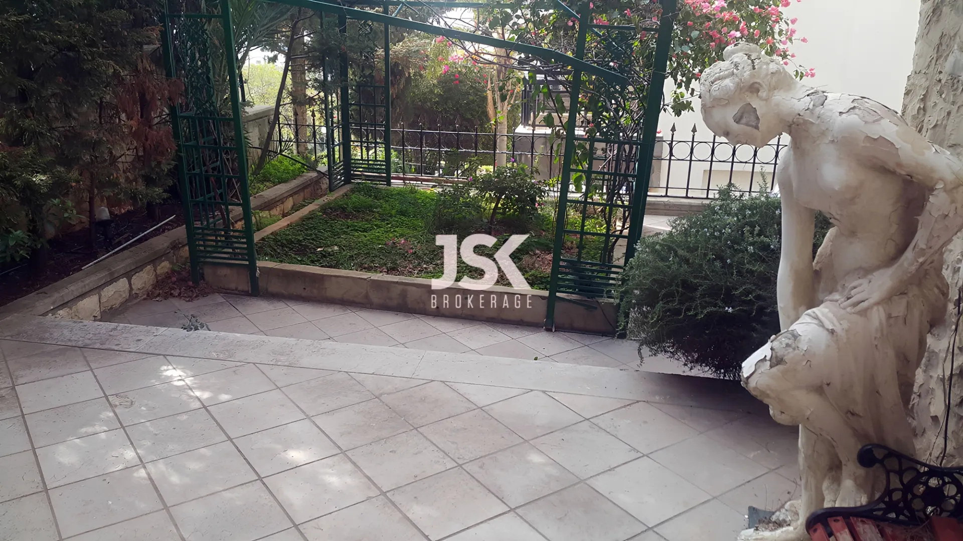 Villa for Sale in Adma w Dafnah