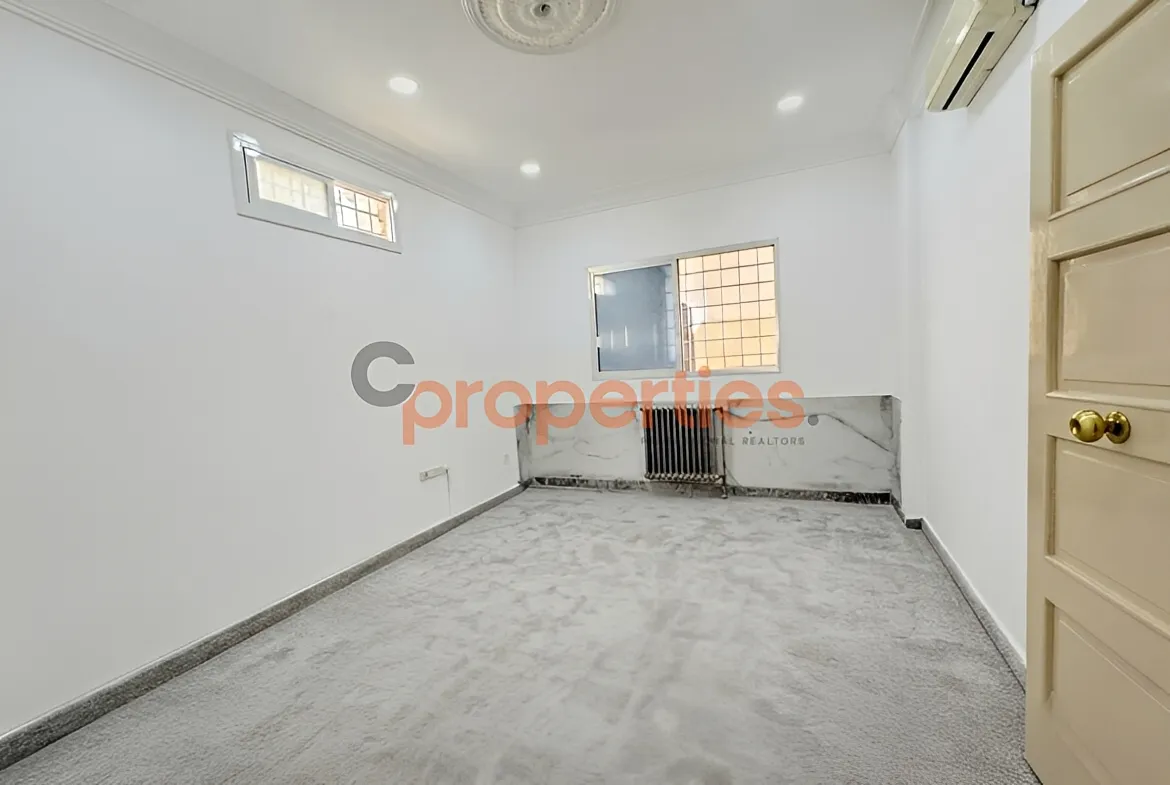 Office for Rent in Achrafieh