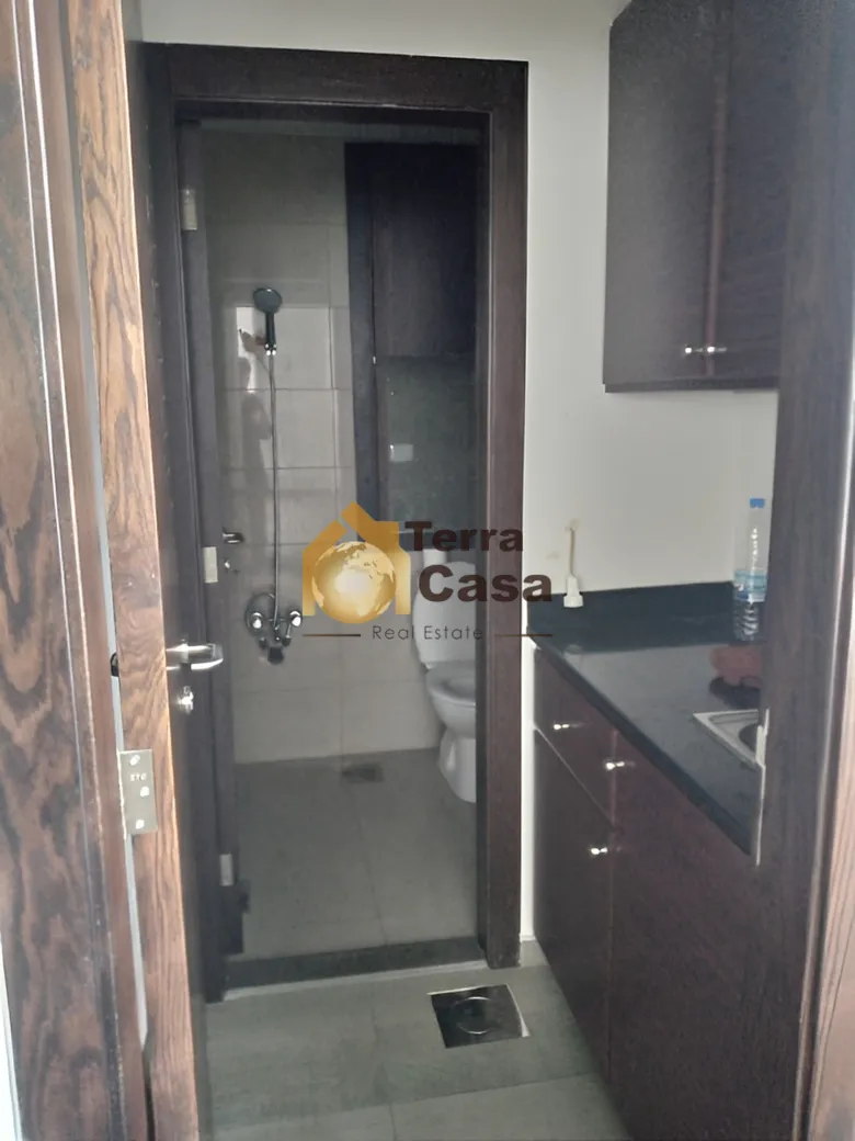 Office for Sale in Ksara Prime Location
