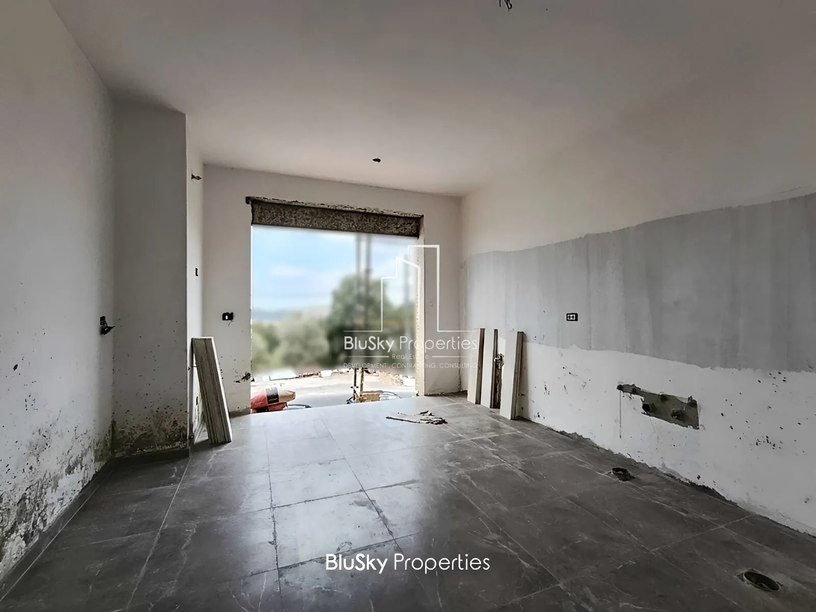 Apartment for Sale in Ghedress - 3 bed, 4 bath