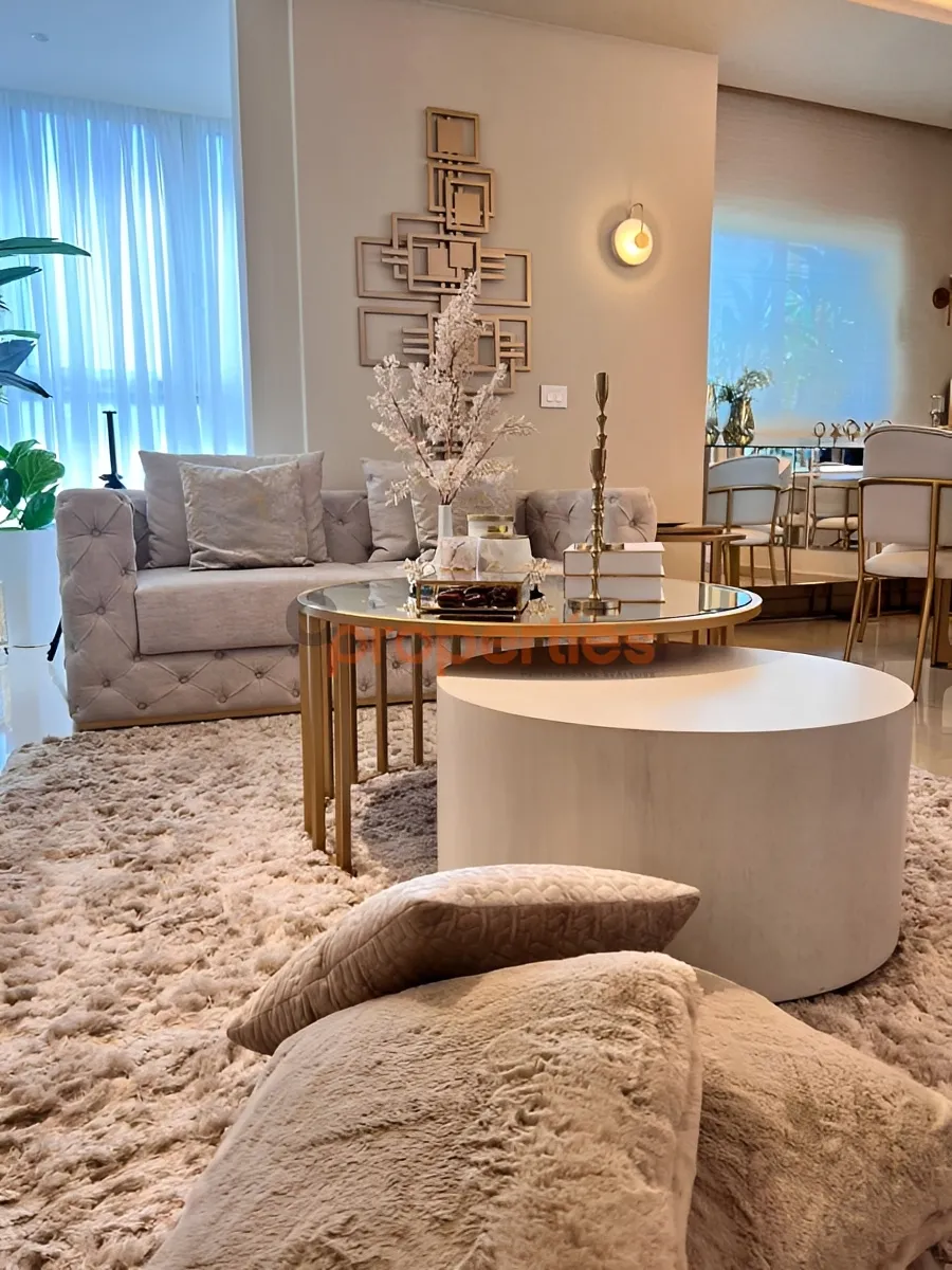 Apartment for Sale in Mazra'a - 3 bed, 2 bath