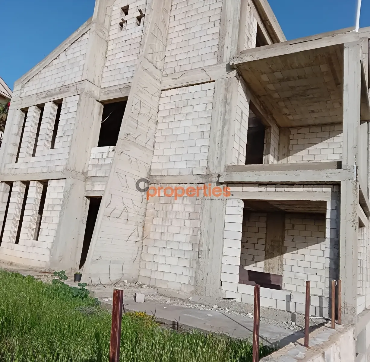 Villa for Sale in Blat