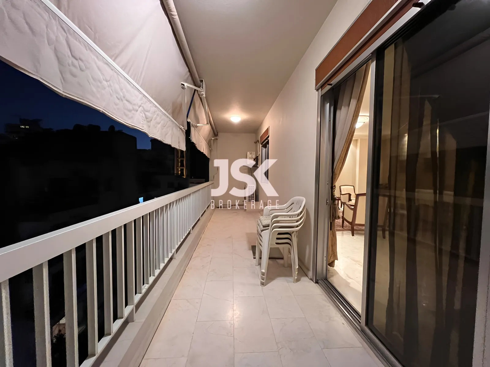 Apartment for Sale in Forn El Chebbak